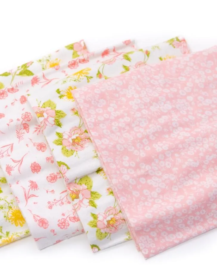 4 PK Rolled Blankets - Daisy Rose