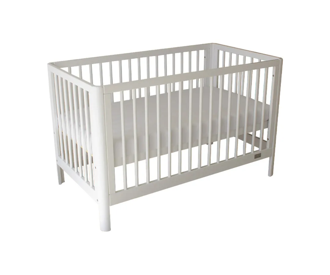 Babyhood Dune 3 in 1 Cot Bundle- White