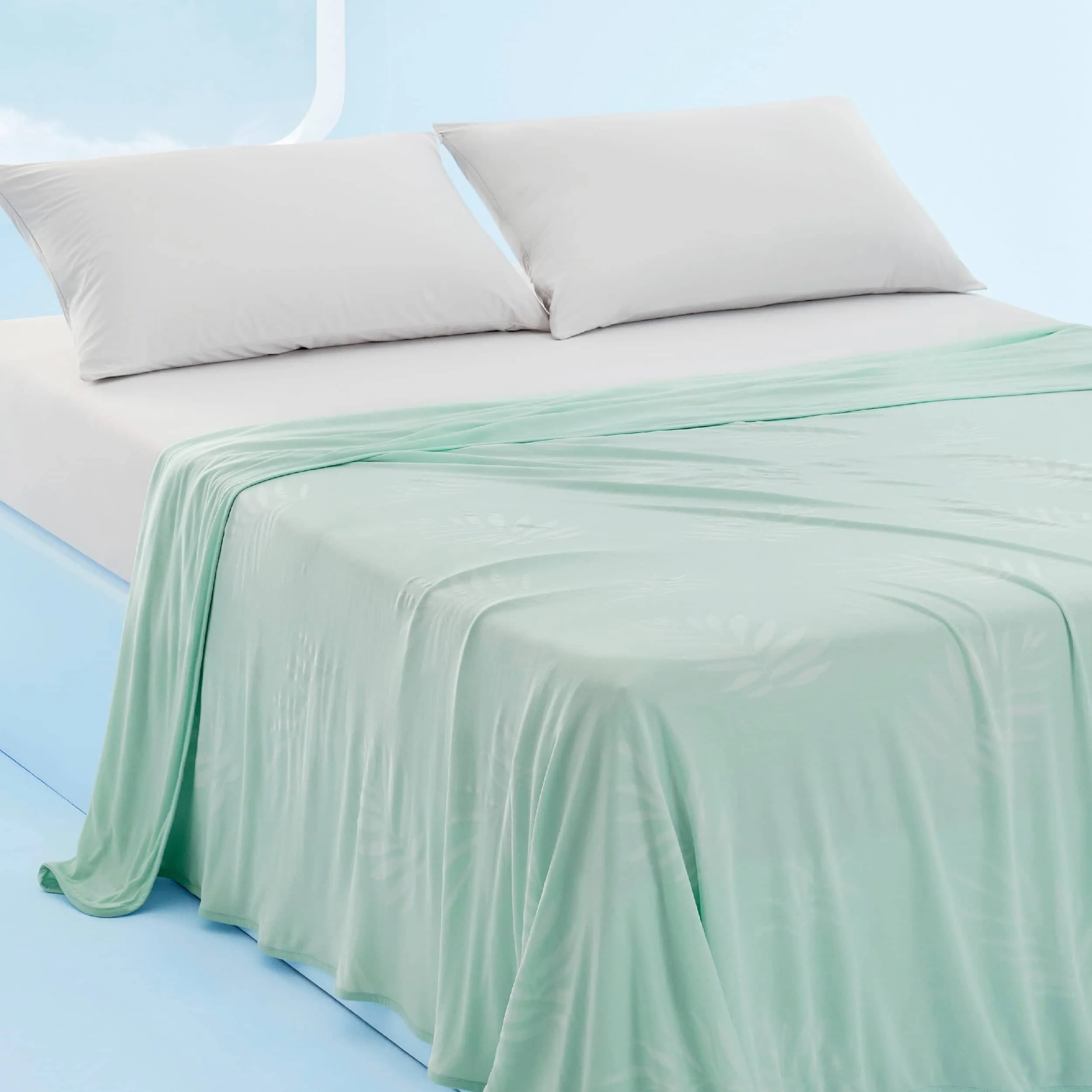 Bedsure Breescape Reversible Cooling Blanket for Hot Sleepers