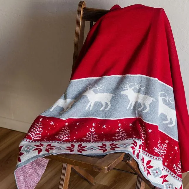 Reindeer in a Row Throw